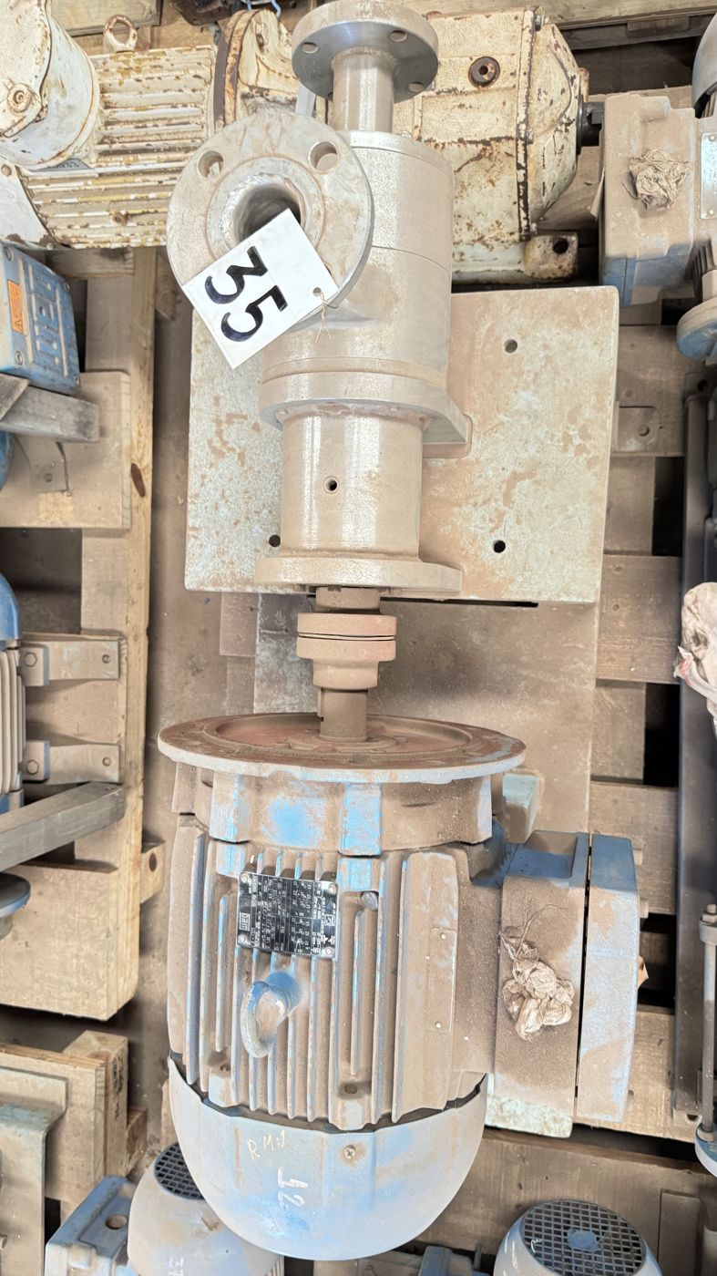 Bomba em inox 304 com motor de 7,5 CV